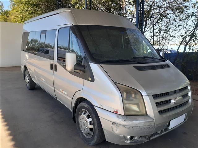 FORD TRANSIT 350L BUS ANO 2010/2010