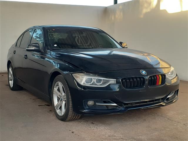 Veículo: BMW 320I ACTIVE FLEX 2015